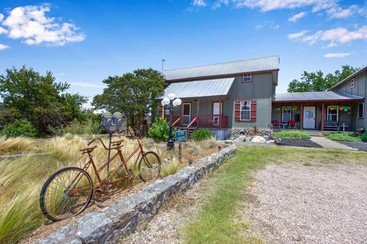 Swing On Inn- Suite Thyme Dripping Springs Exterior photo